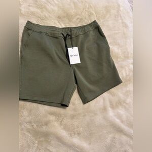 UNISON
Jersey Pull On Short with Side Entry Pockets and Rear Patch Pocket